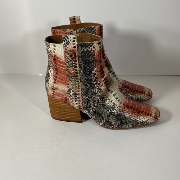 Anthropologie Korks Leyland Leather Snake Print Booties - Picture 5 of 13